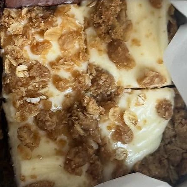 Lemon barz with oat crumble